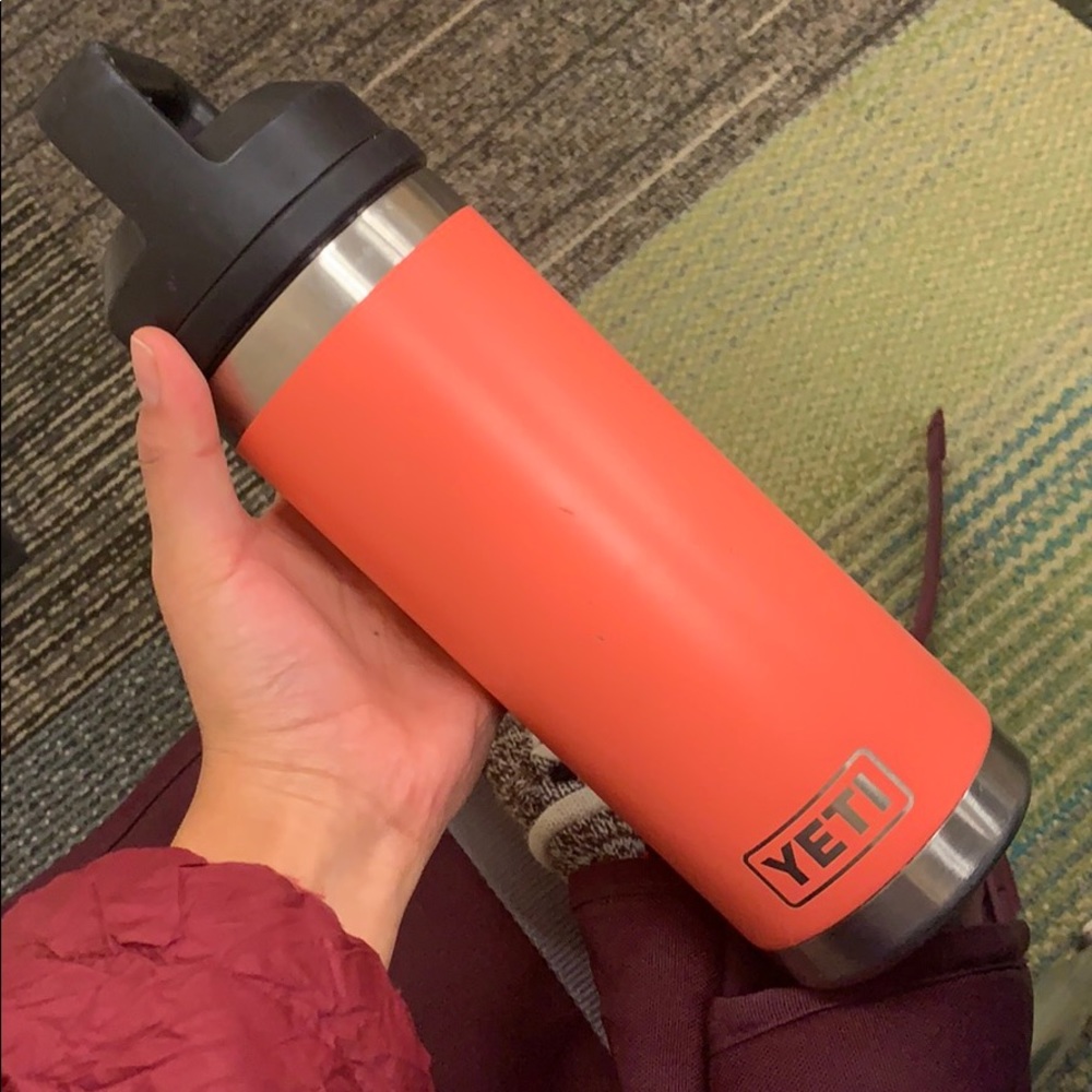 Salmon colored Yeti Waterbottle with Narrow lid